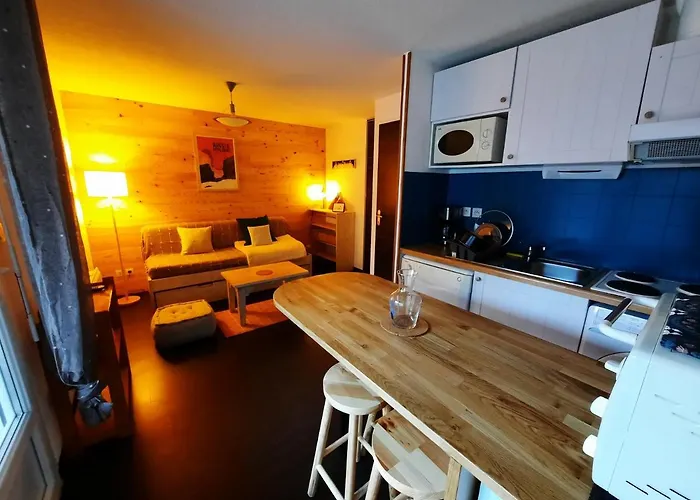 Du Benat Люс-Сен-Совёр